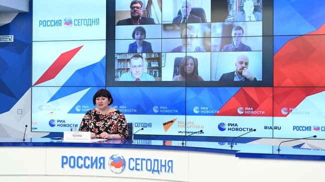 Круглый стол в онлайн-формате на тему: Образовательные, научные и профессиональные траектории в области нейронаук и когнитивных наук