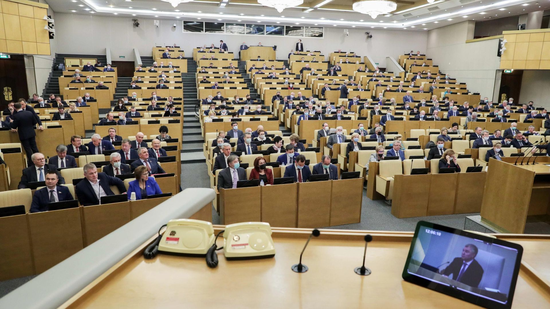 Депутаты на пленарном заседании Государственной Думы РФ Депутаты на пленарном заседании Государственной Думы РФ - РИА Новости, 1920, 04.05.2021