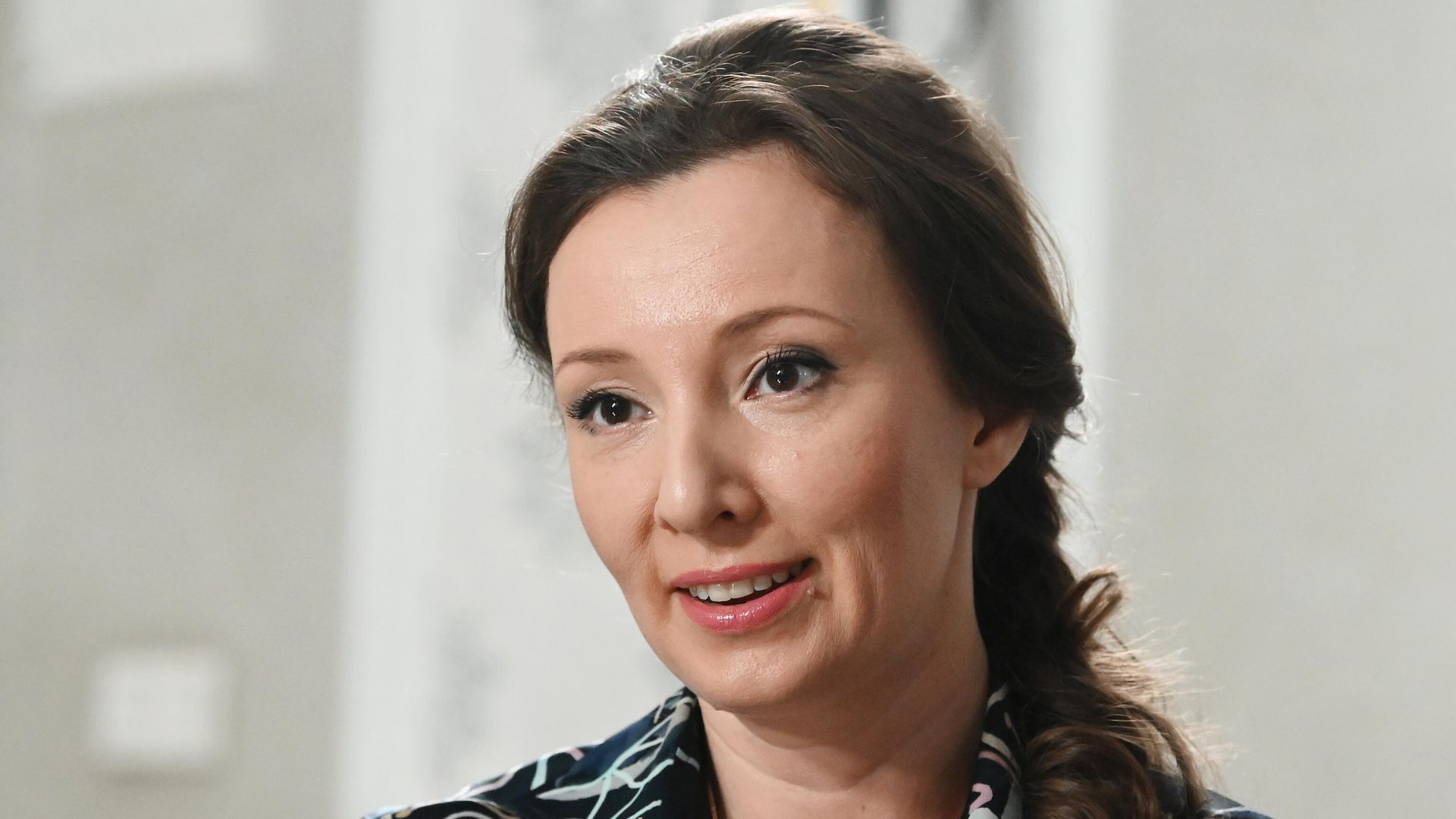 Уполномоченный при президенте Российской Федерации по правам ребенка Анна Кузнецова во время интервью МИА Россия сегодня Уполномоченный при президенте Российской Федерации по правам ребенка Анна Кузнецова во время интервью МИА Россия сегодня - РИА Новости, 1920, 08.07.2021