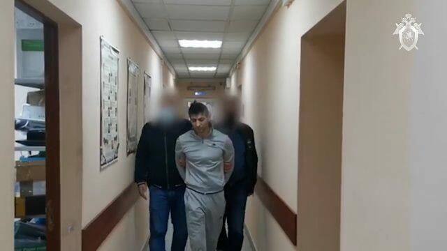 Задержание мужчины, подозреваемого в убийстве в тренажерном зале. Кадры СК Задержание мужчины, подозреваемого в убийстве в тренажерном зале. Кадры СК - РИА Новости, 1920, 14.04.2021