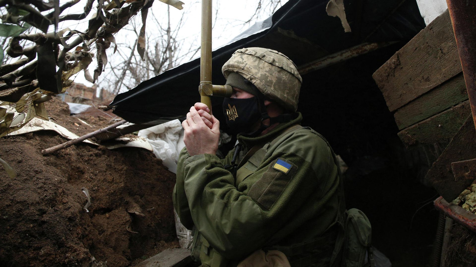 Украинский военный в Донбассе Украинский военный в Донбассе - РИА Новости, 1920, 24.01.2022