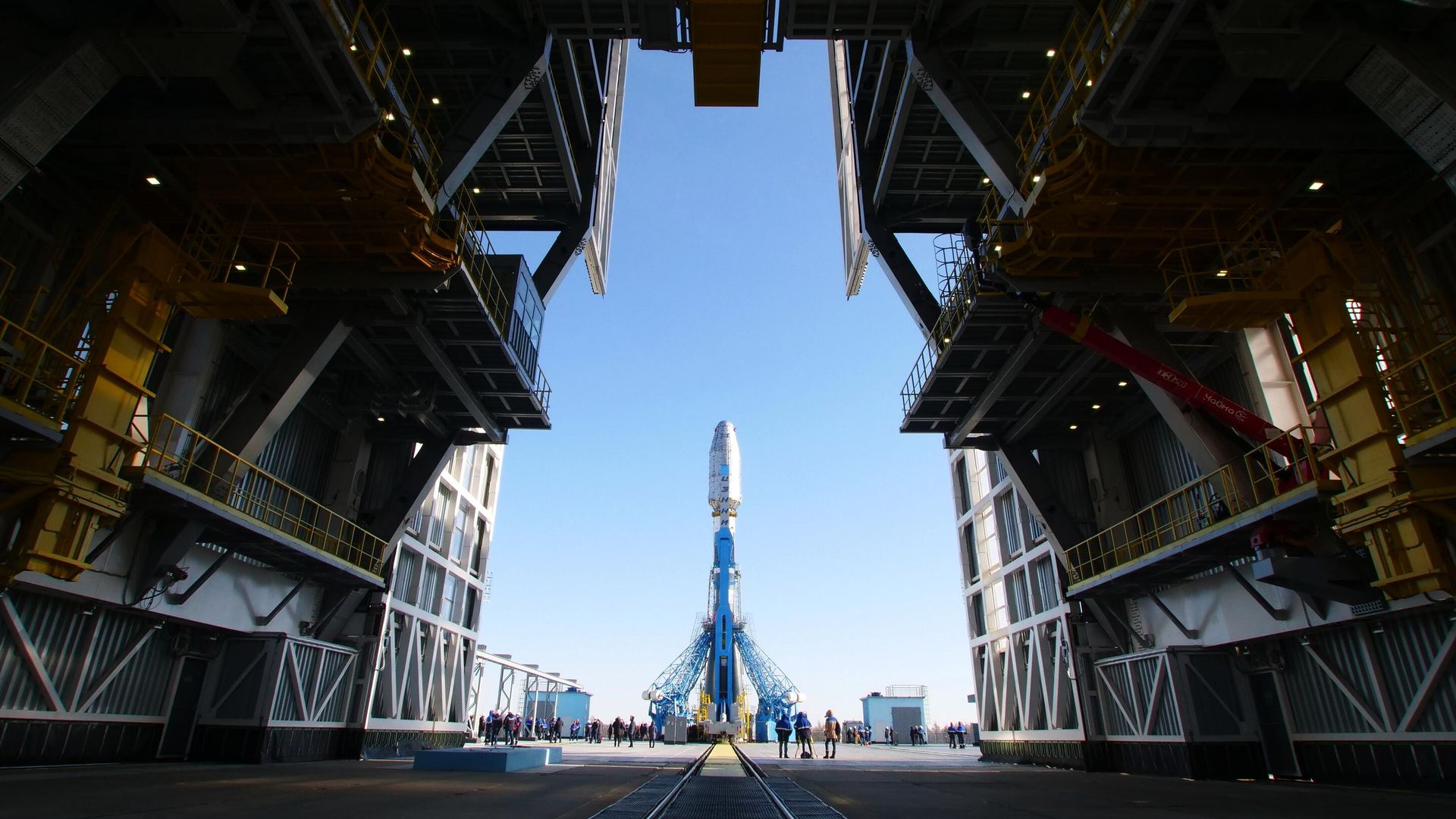 Вывоз РН Союз-2.1б с разгонным блоком Фрегат на стартовый комплекс космодрома Восточный Вывоз РН Союз-2.1б с разгонным блоком Фрегат на стартовый комплекс космодрома Восточный - РИА Новости, 1920, 20.04.2021