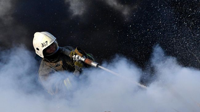 Сотрудник пожарной охраны МЧС