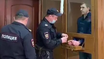 Заместитель главы департамента экономики и развития Москвы Леонид Кострома в суде. Кадр видео Заместитель главы департамента экономики и развития Москвы Леонид Кострома в суде. Кадр видео - РИА Новости, 1920, 16.04.2021
