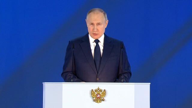 Мать с ребенком не должна обивать пороги – Путин о взыскании алиментов  - РИА Новости, 1920, 21.04.2021