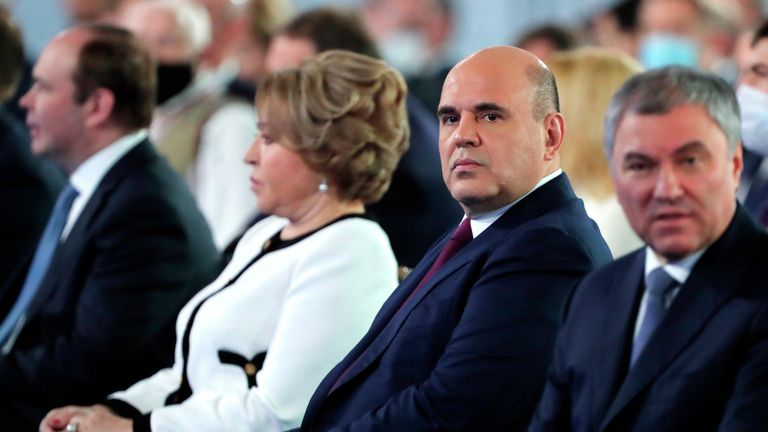 Председатель правительства РФ Михаил Мишустин и председатель Государственной Думы РФ Вячеслав Володин перед началом ежегодного послания президента РФ Владимира Путина Федеральному Собранию Председатель правительства РФ Михаил Мишустин и председатель Государственной Думы РФ Вячеслав Володин перед началом ежегодного послания президента РФ Владимира Путина Федеральному Собранию