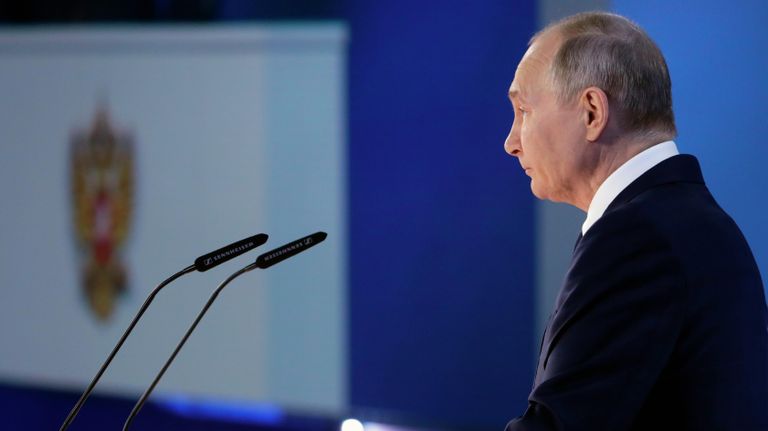 Президент РФ Владимир Путин выступает с ежегодным посланием Федеральному Собранию Президент РФ Владимир Путин выступает с ежегодным посланием Федеральному Собранию