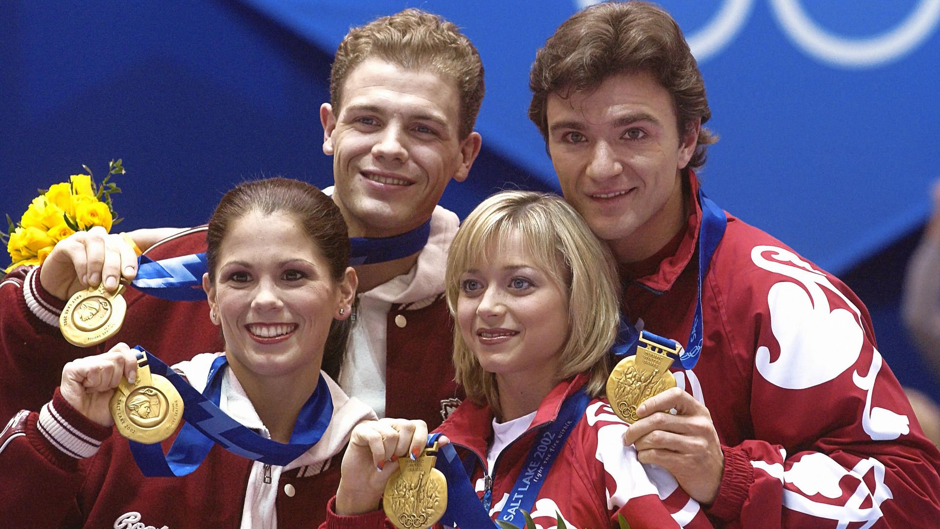 Олимпийские чемпионы в парном фигурном катании Елена Бережная, Антон Сихарулидзе (Россия) /справа/ и Жами Сале, Давид Пеллетье (Канада) на церемонии вручения золотых медалей. Олимпийские чемпионы в парном фигурном катании Елена Бережная, Антон Сихарулидзе (Россия) /справа/ и Жами Сале, Давид Пеллетье (Канада) на церемонии вручения золотых медалей. - РИА Новости, 1920, 03.08.2021