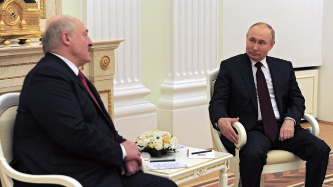 Президент РФ Владимир Путин и президент Белоруссии Александр Лукашенко Президент РФ Владимир Путин и президент Белоруссии Александр Лукашенко