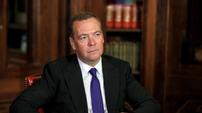 Заместитель председателя Совета безопасности РФ Дмитрий Медведев Заместитель председателя Совета безопасности РФ Дмитрий Медведев