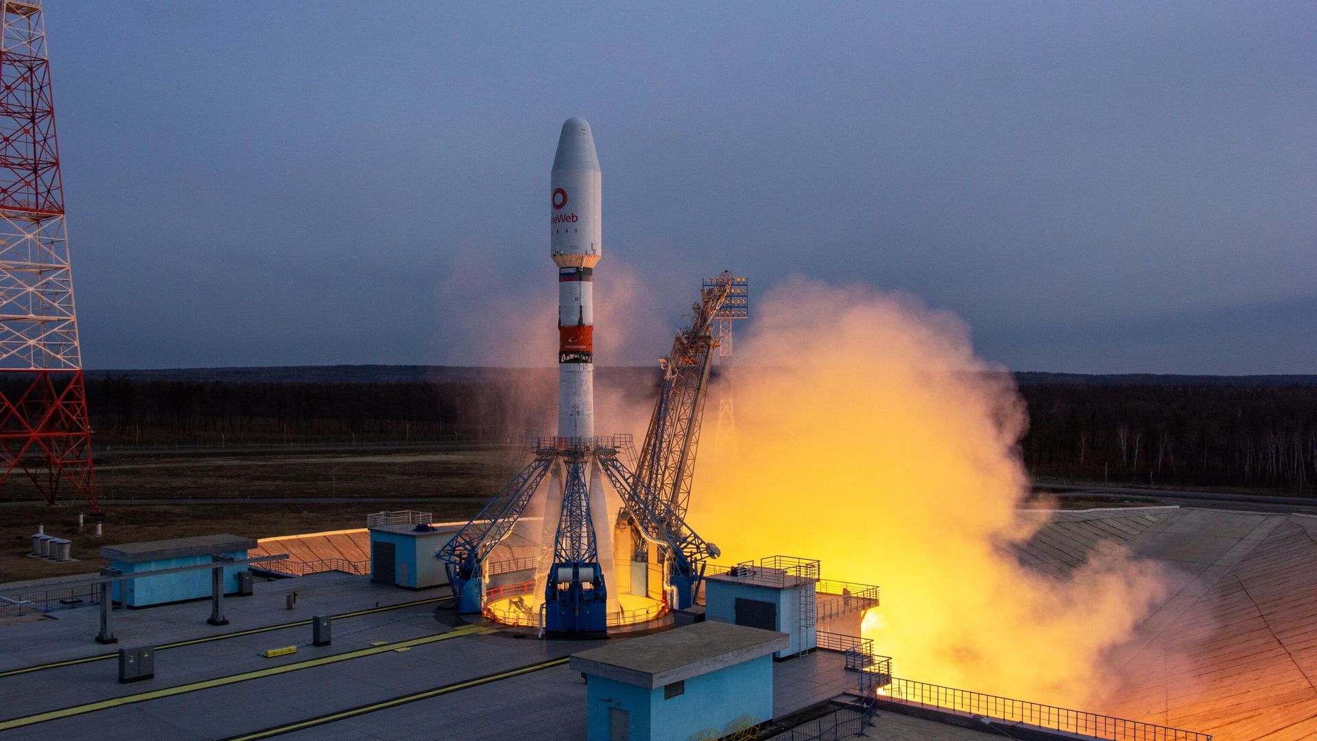 Пуск ракеты Союз-2 с 36 британскими спутниками связи с космодрома Восточный Пуск ракеты Союз-2 с 36 британскими спутниками связи с космодрома Восточный - РИА Новости, 1920, 27.06.2021