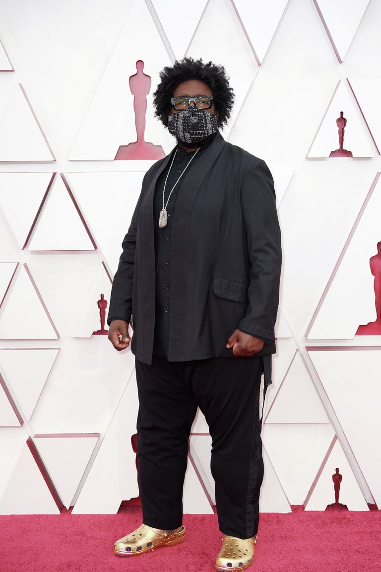 Questlove на красной ковровой дорожке церемонии вручения Оскара Questlove на красной ковровой дорожке церемонии вручения Оскара