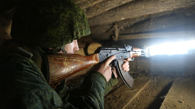 Боец Народной милиции ДНР на линии соприкосновения
