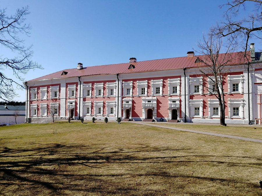 Братский корпус Иверского мужского монастыря