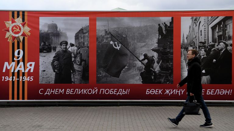 Участник Международной просветительско-патриотической акции Диктант Победы 2021, посвященной 76-й годовщине Победы в Великой Отечественной войне, в Казанском кремле Участник Международной просветительско-патриотической акции Диктант Победы 2021, посвященной 76-й годовщине Победы в Великой Отечественной войне, в Казанском кремле