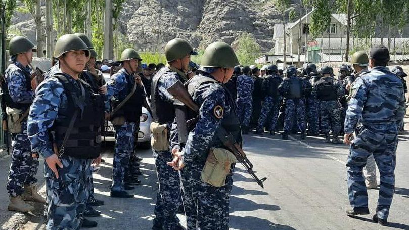 Кыргызские военнослужащие в зоне конфликта Кыргызские военнослужащие в зоне конфликта - РИА Новости, 1920, 30.04.2021