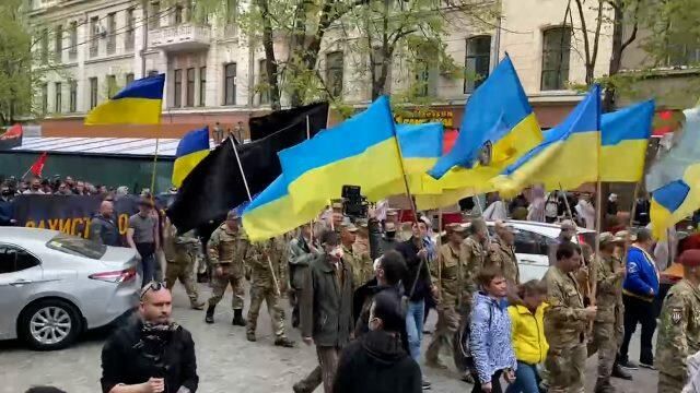 Украинские националисты на “марше защитников” в Одессе Украинские националисты на “марше защитников” в Одессе - РИА Новости, 1920, 02.05.2021