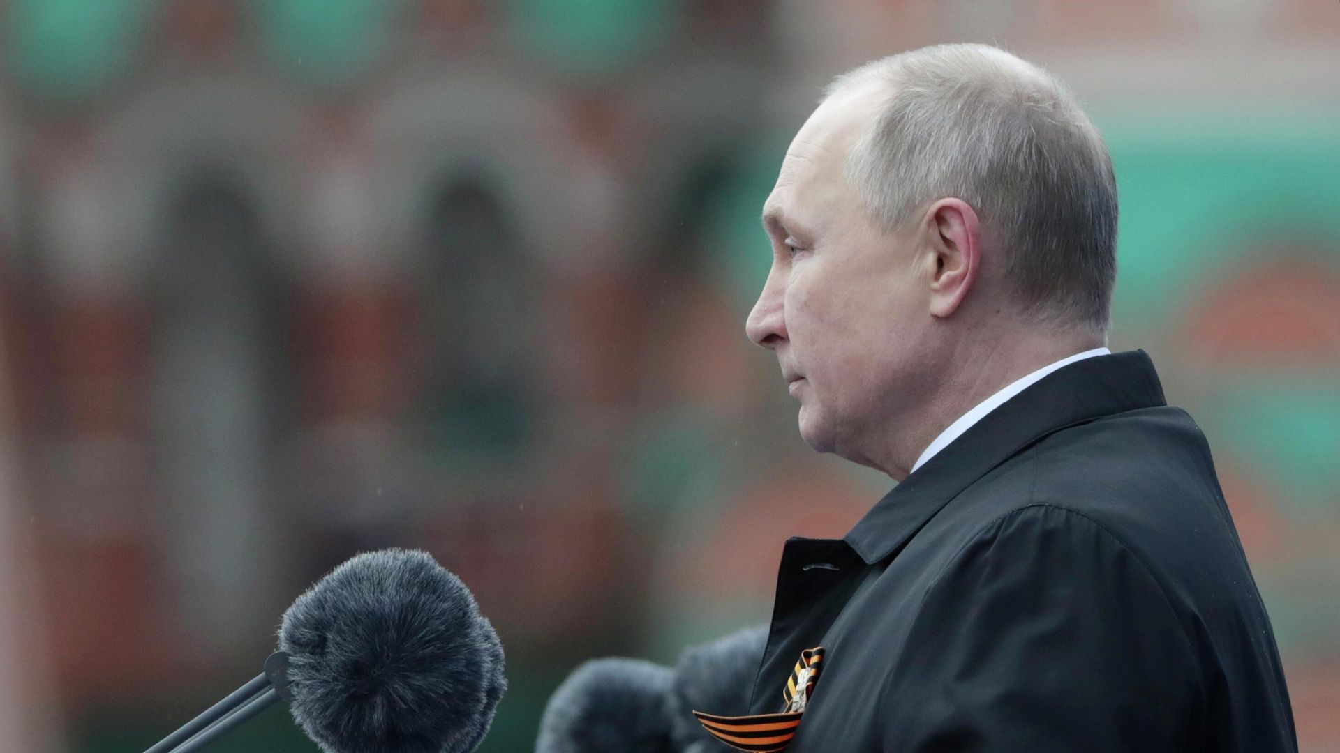 Президент РФ Владимир Путин выступает на военном параде в ознаменование 76-й годовщины Победы в Великой Отечественной войне на Красной площади в Москве Президент РФ Владимир Путин выступает на военном параде в ознаменование 76-й годовщины Победы в Великой Отечественной войне на Красной площади в Москве - РИА Новости, 1920, 09.05.2021
