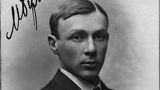 Михаил Булгаков, студент Киевского университета Св. Владимира, 1916 год