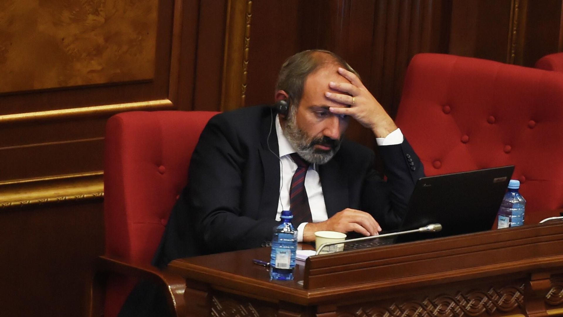 Никол Пашинян на заседании в парламенте Армении Никол Пашинян на заседании в парламенте Армении - РИА Новости, 1920, 05.06.2021