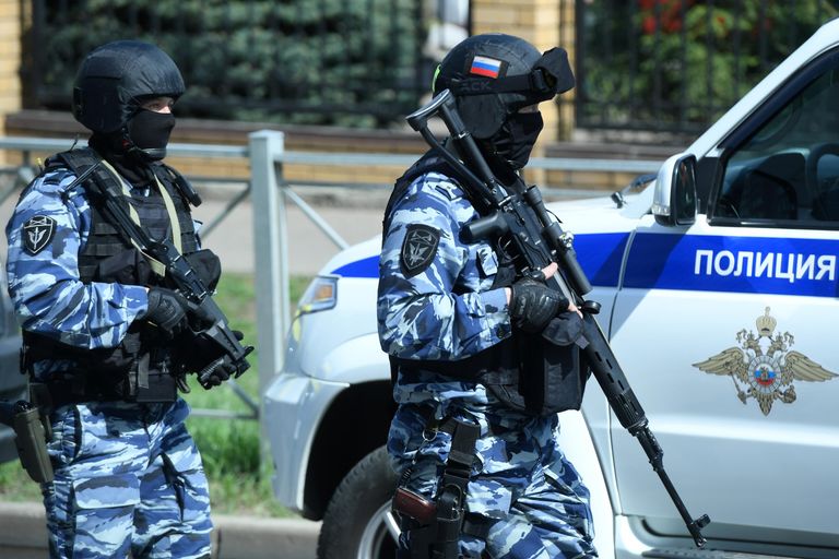 Сотрудники правоохранительных органов Сотрудники правоохранительных органов