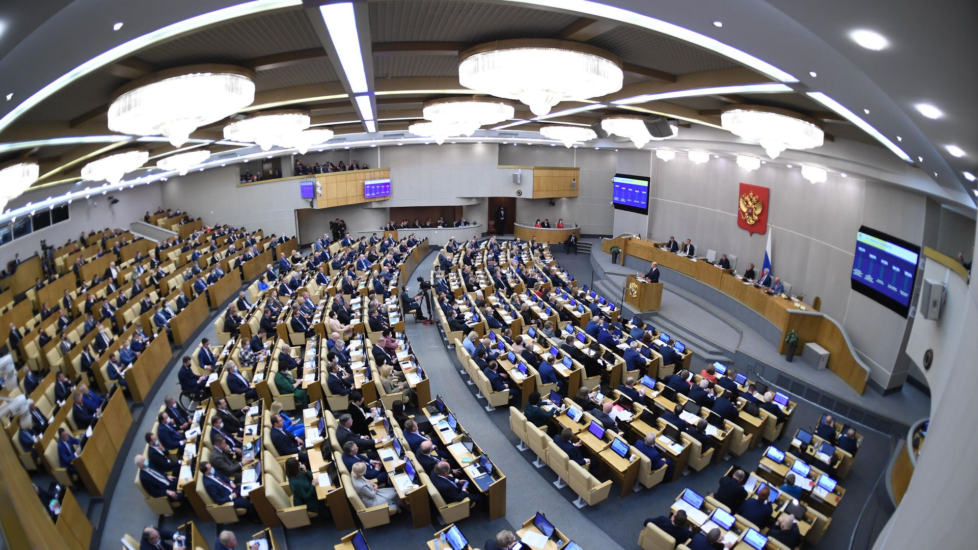Председатель правительства РФ Михаил Мишустин выступает в Государственной думе РФ с отчетом о работе правительства за 2020 год Председатель правительства РФ Михаил Мишустин выступает в Государственной думе РФ с отчетом о работе правительства за 2020 год - РИА Новости, 1920, 19.05.2021