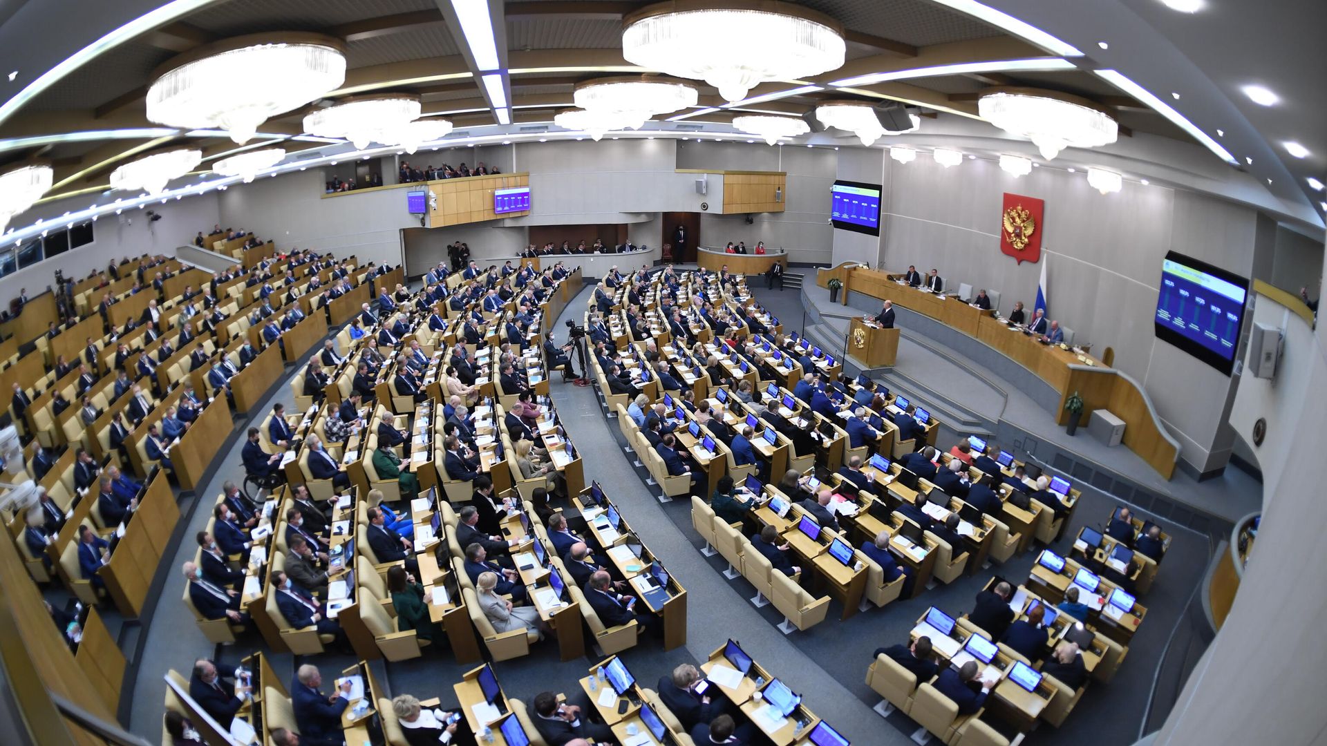 Председатель правительства РФ Михаил Мишустин выступает в Государственной думе РФ с отчетом о работе правительства за 2020 год Председатель правительства РФ Михаил Мишустин выступает в Государственной думе РФ с отчетом о работе правительства за 2020 год - РИА Новости, 1920, 19.05.2021
