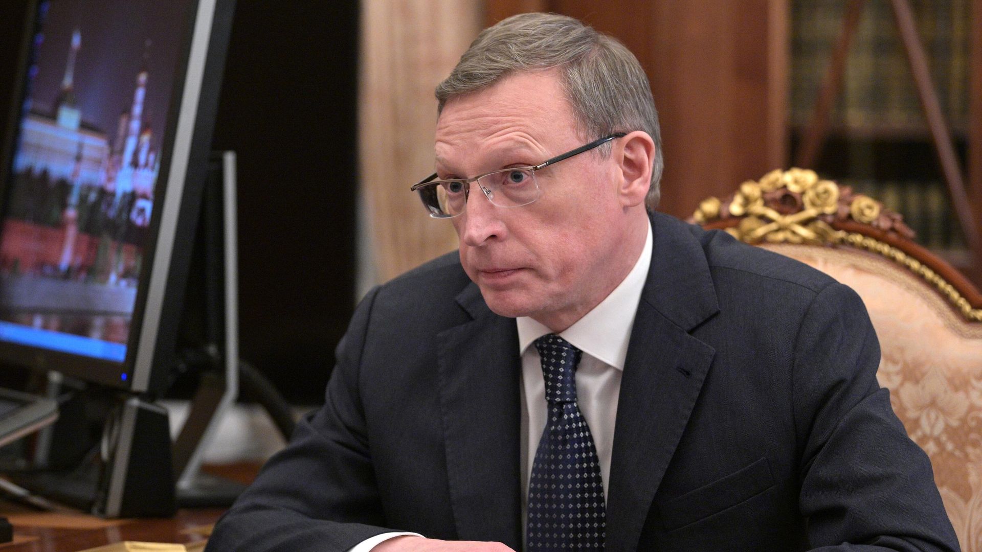 Губернатор Омской области Александр Бурков во время встречи с президентом РФ Владимиром Путиным - РИА Новости, 1920, 21.10.2021