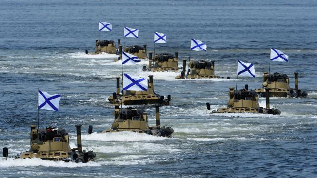 Репетиция военно-спортивного праздника, посвященного Дню ВМФ России, во Владивостоке