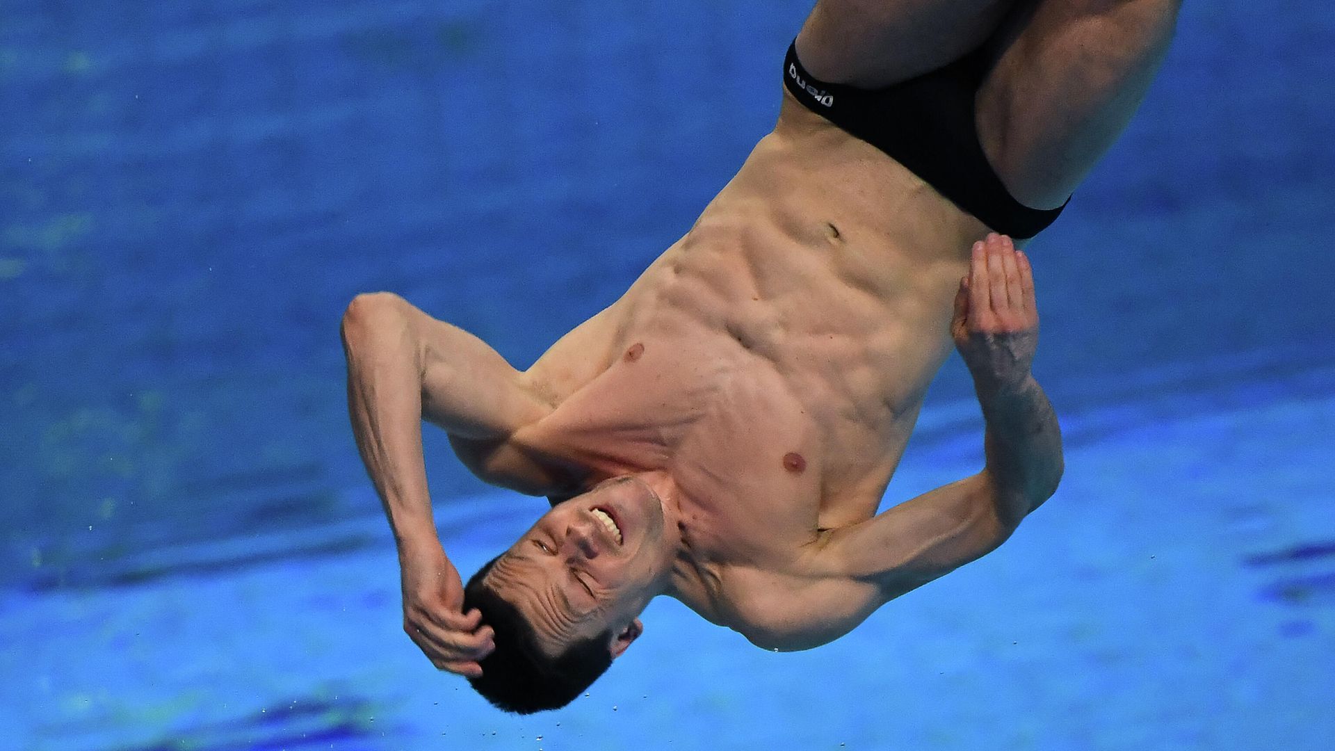 Germany's Patrick Hausding competes in the final of the Men's 1m Springboard Diving event during the LEN European Aquatics Championships at the Duna Arena in Budapest on May 12, 2021. (Photo by Attila KISBENEDEK / AFP) Germany's Patrick Hausding competes in the final of the Men's 1m Springboard Diving event during the LEN European Aquatics Championships at the Duna Arena in Budapest on May 12, 2021. (Photo by Attila KISBENEDEK / AFP) - РИА Новости, 1920, 12.05.2021