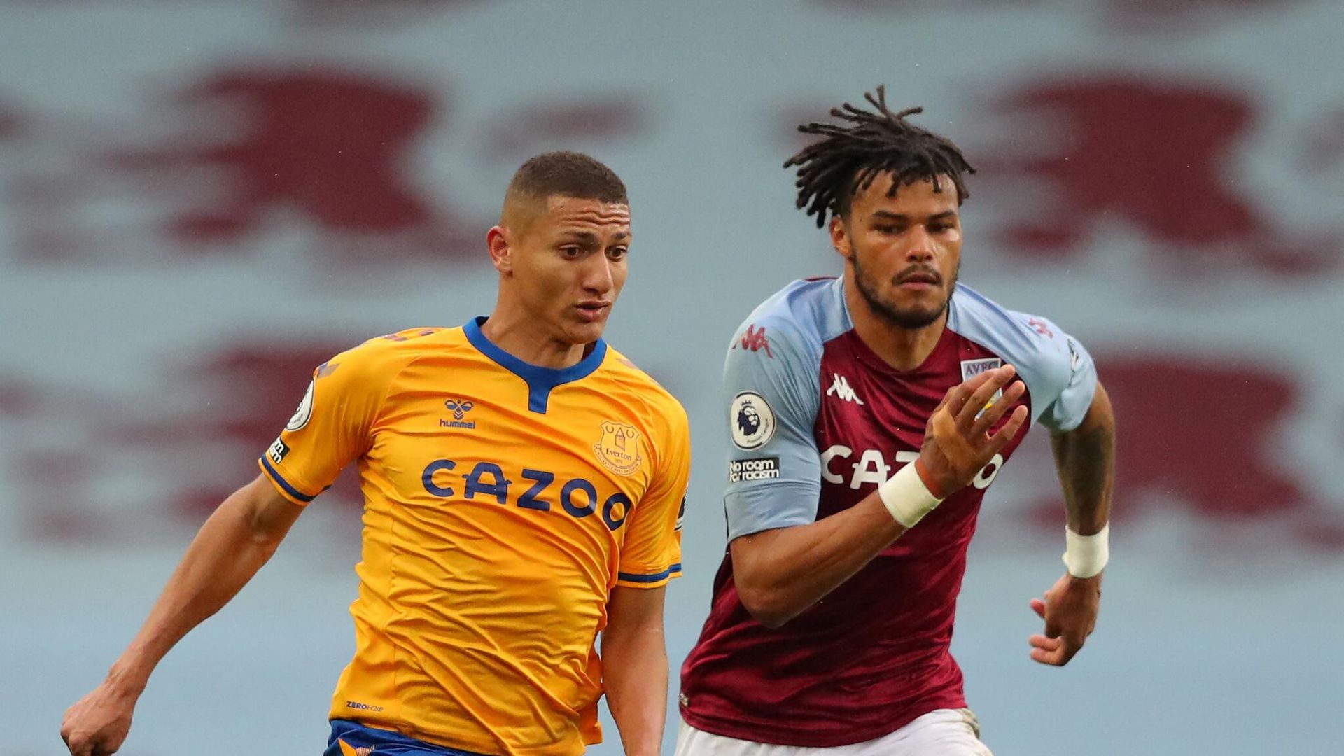 Aston Villa's English defender Tyrone Mings (R) vies with Everton's Brazilian striker Richarlison during the English Premier League football match between Aston Villa and Everton at Villa Park in Birmingham, central England on May 13, 2021. (Photo by Alex Livesey / POOL / AFP) / RESTRICTED TO EDITORIAL USE. No use with unauthorized audio, video, data, fixture lists, club/league logos or 'live' services. Online in-match use limited to 120 images. An additional 40 images may be used in extra time. No video emulation. Social media in-match use limited to 120 images. An additional 40 images may be used in extra time. No use in betting publications, games or single club/league/player publications. / Aston Villa's English defender Tyrone Mings (R) vies with Everton's Brazilian striker Richarlison during the English Premier League football match between Aston Villa and Everton at Villa Park in Birmingham, central England on May 13, 2021. (Photo by Alex Livesey / POOL / AFP) / RESTRICTED TO EDITORIAL USE. No use with unauthorized audio, video, data, fixture lists, club/league logos or 'live' services. Online in-match use limited to 120 images. An additional 40 images may be used in extra time. No video emulation. Social media in-match use limited to 120 images. An additional 40 images may be used in extra time. No use in betting publications, games or single club/league/player publications. / - РИА Новости, 1920, 13.05.2021
