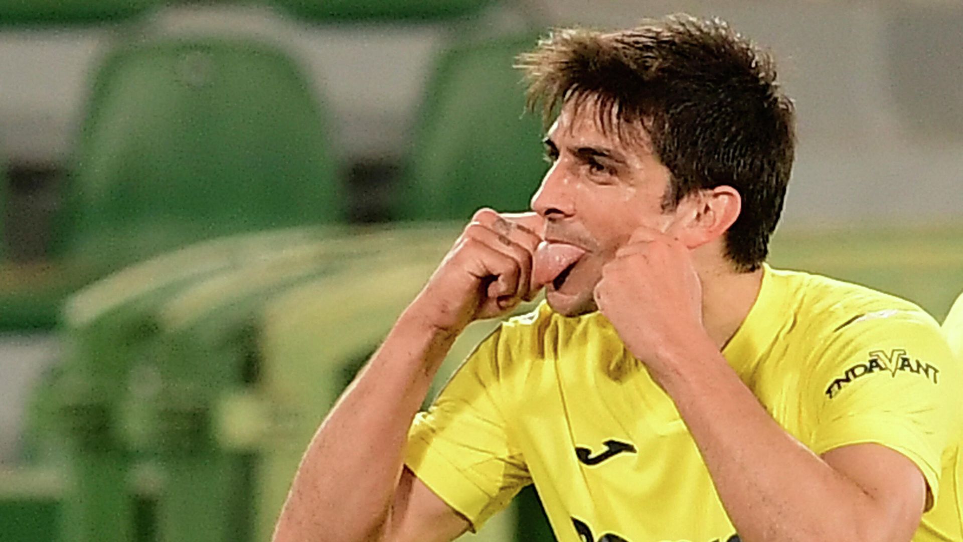 Villarreal's Spanish forward Gerard Moreno celebrates after scoring a goal during the Spanish league football match between Elche CF and Villarreal CF at the Martinez Valero stadium in Elche on February 6, 2021. (Photo by JOSE JORDAN / AFP) Villarreal's Spanish forward Gerard Moreno celebrates after scoring a goal during the Spanish league football match between Elche CF and Villarreal CF at the Martinez Valero stadium in Elche on February 6, 2021. (Photo by JOSE JORDAN / AFP) - РИА Новости, 1920, 13.05.2021