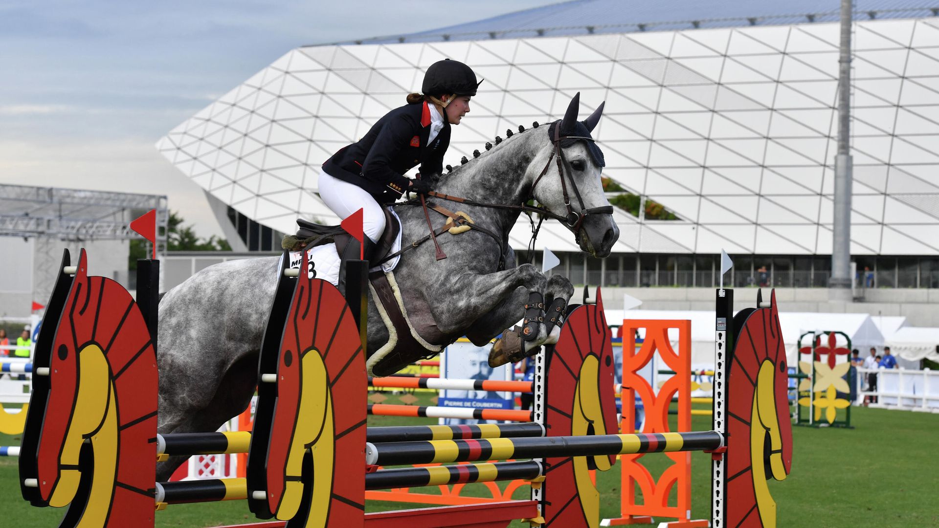 Britain's Kate French jumps during women's individual equestrian event during the UIPM World Cup modern pentathlon test event for the Tokyo 2020 Olympic Games at the AGF field, next to the Musashino Forest Sport Plaza in Tokyo on June 28, 2019. (Photo by Toshifumi KITAMURA / AFP) Britain's Kate French jumps during women's individual equestrian event during the UIPM World Cup modern pentathlon test event for the Tokyo 2020 Olympic Games at the AGF field, next to the Musashino Forest Sport Plaza in Tokyo on June 28, 2019. (Photo by Toshifumi KITAMURA / AFP) - РИА Новости, 1920, 14.05.2021