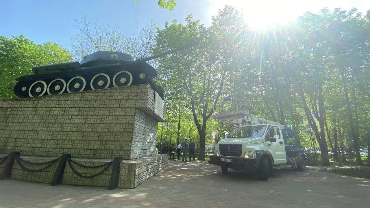 Памятник воинам-освободителям Танк в Калуге Памятник воинам-освободителям Танк в Калуге - РИА Новости, 1920, 18.05.2021