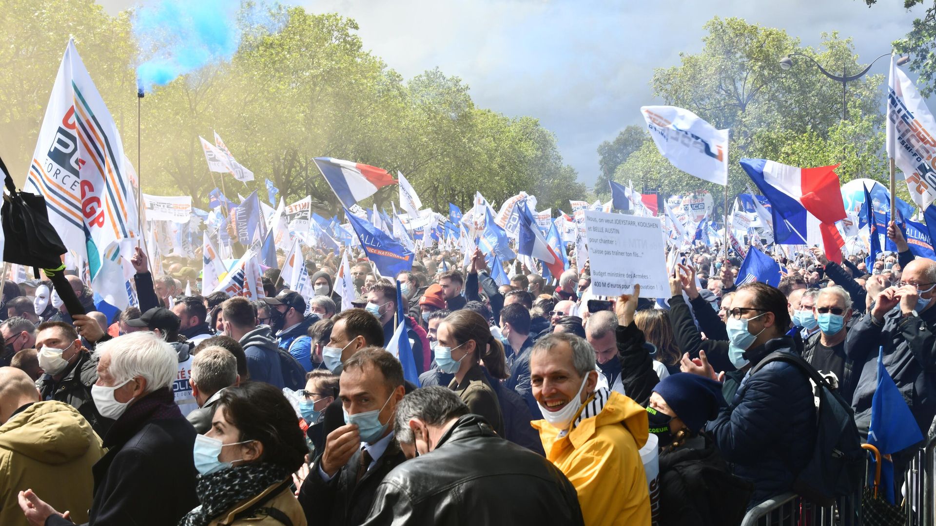 Участники акции протеста полиции в Париже Участники акции протеста полиции в Париже - РИА Новости, 1920, 17.07.2021
