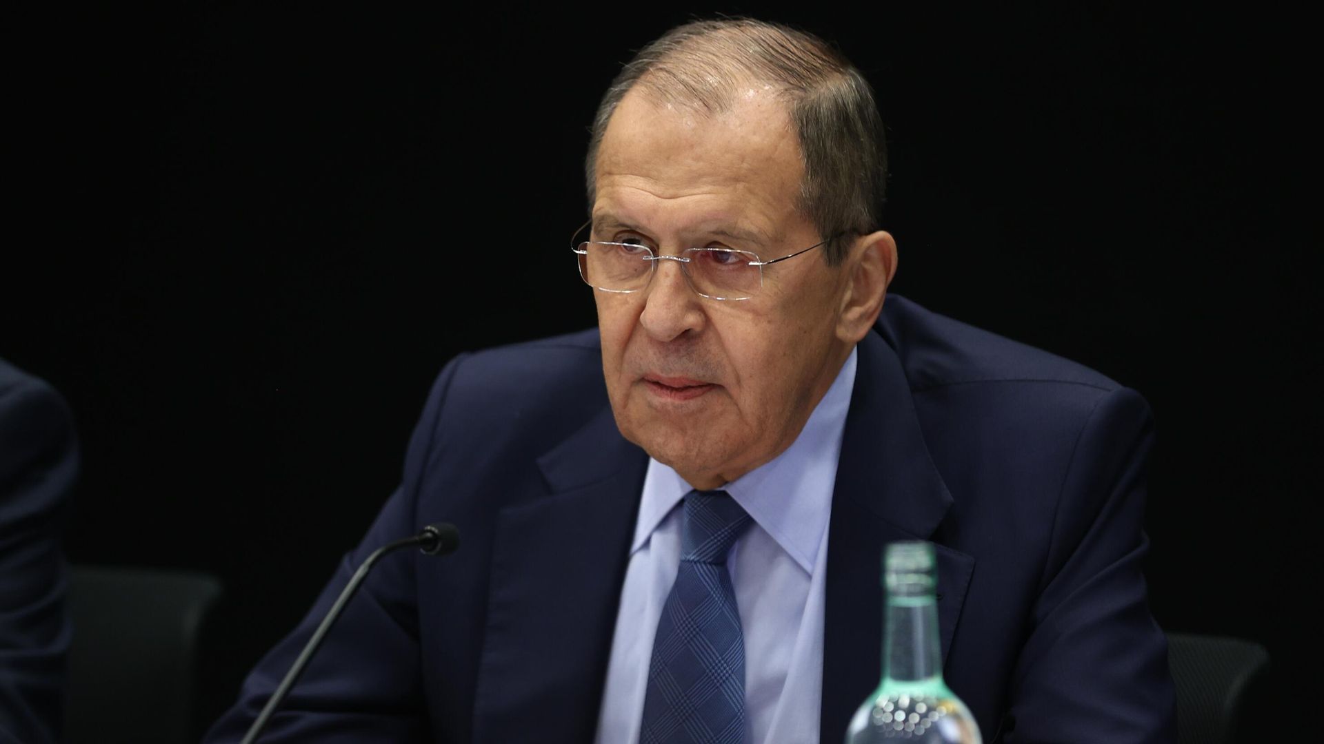 Министр иностранных дел РФ Сергей Лавров во время встречи с государственным секретарем США Энтони Блинкеном на полях Арктического совета в Рейкьявике Министр иностранных дел РФ Сергей Лавров во время встречи с государственным секретарем США Энтони Блинкеном на полях Арктического совета в Рейкьявике - РИА Новости, 1920, 20.05.2021