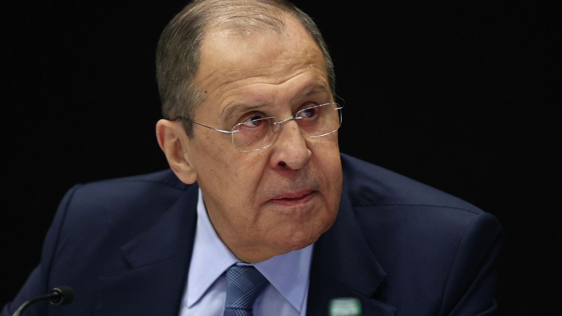 Министр иностранных дел РФ Сергей Лавров во время встречи с государственным секретарем США Энтони Блинкеном на полях Арктического совета в Рейкьявике Министр иностранных дел РФ Сергей Лавров во время встречи с государственным секретарем США Энтони Блинкеном на полях Арктического совета в Рейкьявике - РИА Новости, 1920, 28.06.2021