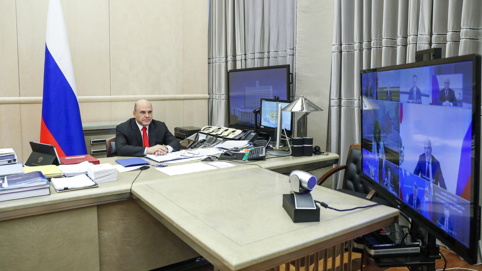 Председатель правительства РФ Михаил Мишустин проводит в режиме видеоконференции совещание с членами кабинета министров РФ Председатель правительства РФ Михаил Мишустин проводит в режиме видеоконференции совещание с членами кабинета министров РФ - РИА Новости, 1920, 20.05.2021