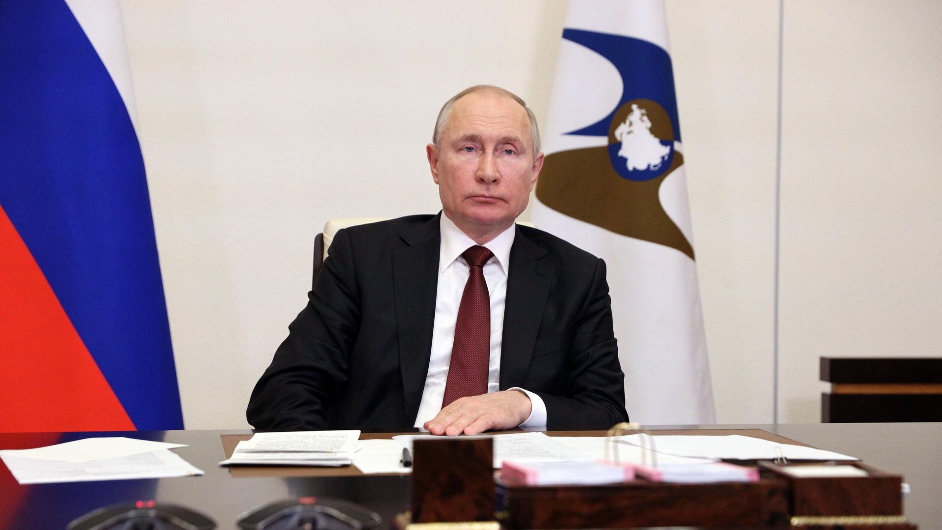 Президент РФ Владимир Путин принимает участие в заседании Высшего Евразийского экономического совета в режиме видеоконференции Президент РФ Владимир Путин принимает участие в заседании Высшего Евразийского экономического совета в режиме видеоконференции - РИА Новости, 1920, 27.05.2021