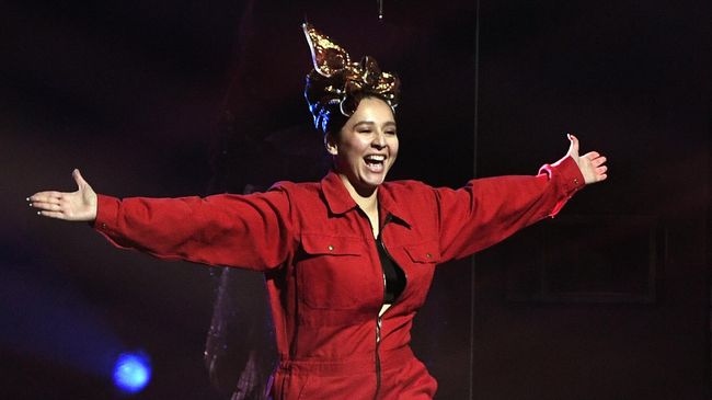 Певица Манижа перед репетицией финала 65-го международного конкурса песни Евровидение - 2021 Певица Манижа перед репетицией финала 65-го международного конкурса песни Евровидение - 2021