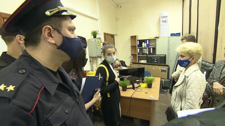 Скриншот репортажа Как обманывают с ремонтом гаджетов Скриншот репортажа Как обманывают с ремонтом гаджетов - РИА Новости, 1920, 21.05.2021