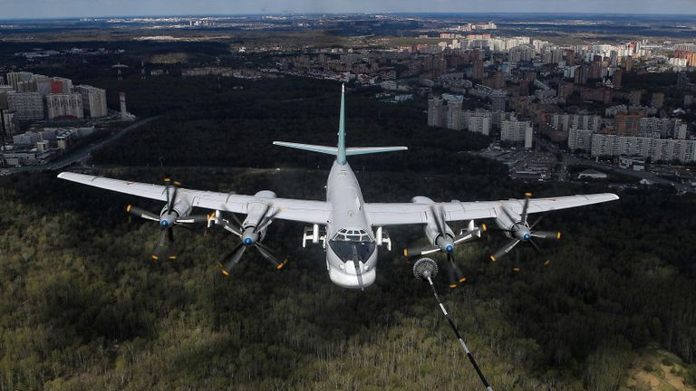 Стратегический бомбардировщик-ракетоносец Ту-95МС Стратегический бомбардировщик-ракетоносец Ту-95МС