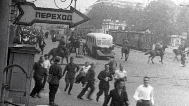Воздушная тревога в Ленинграде в первые дни Великой Отечественной войны Воздушная тревога в Ленинграде в первые дни Великой Отечественной войны