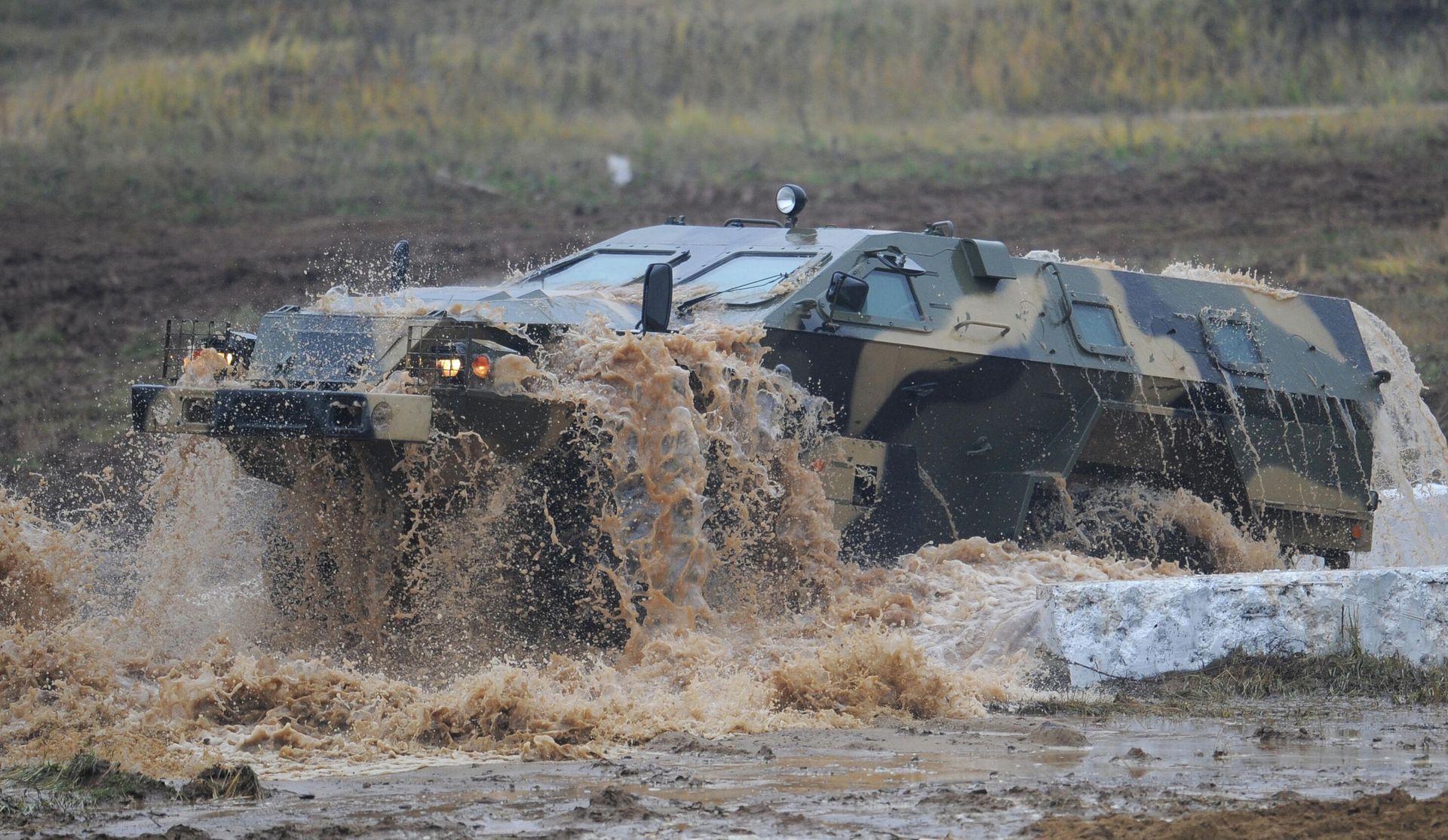 Бронированный автомобиль КАМАЗ-43269 Выстрел Бронированный автомобиль КАМАЗ-43269 Выстрел - РИА Новости, 1920, 28.05.2021