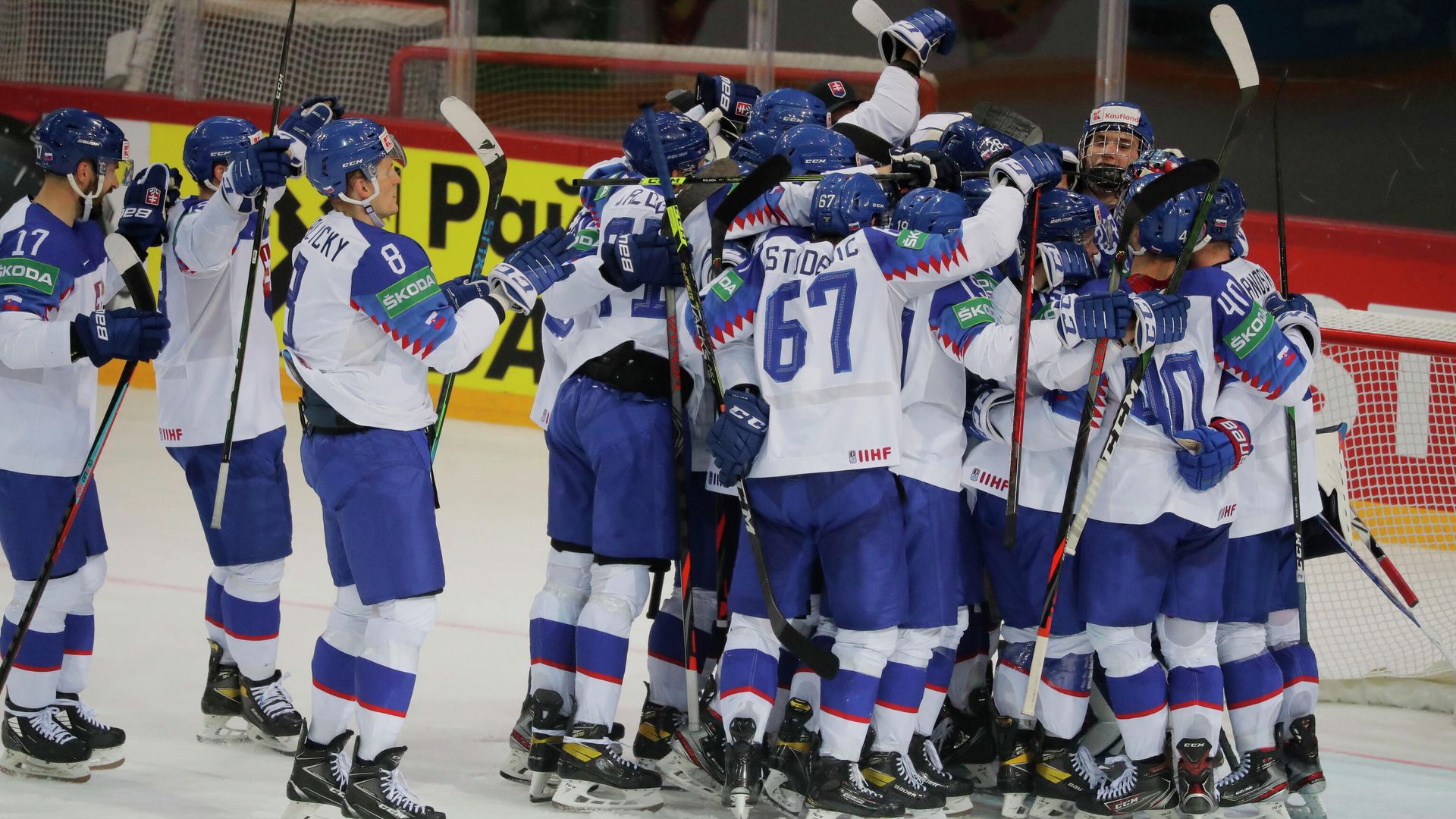 ice Hockey - IIHF World Ice Hockey Championship 2021 - Group A - Slovakia v Denmark - Olympic Sports Centre, Riga, Latvia - May 29, 2021 Slovakia players celebrate after the match REUTERS/Vasily Fedosenko ice Hockey - IIHF World Ice Hockey Championship 2021 - Group A - Slovakia v Denmark - Olympic Sports Centre, Riga, Latvia - May 29, 2021 Slovakia players celebrate after the match REUTERS/Vasily Fedosenko - РИА Новости, 1920, 29.05.2021