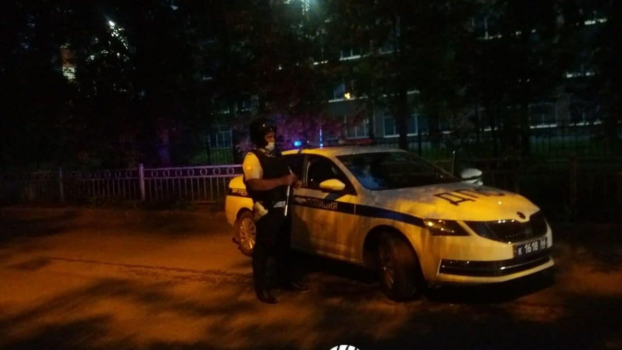 Ситуация на месте стрельбы в Екатеринбурге Ситуация на месте стрельбы в Екатеринбурге - РИА Новости, 1920, 30.05.2021
