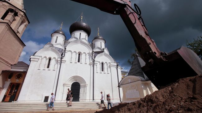 Старицкий Свято-Успенский мужской монастырь в Тверской области