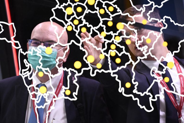 Участники Петербургского международного экономического форума - 2021 в конгрессно-выставочном центре Экспофорум Участники Петербургского международного экономического форума - 2021 в конгрессно-выставочном центре Экспофорум