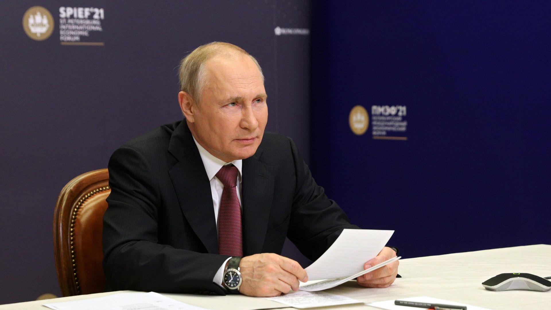 Президент РФ В. Путин принял участие в церемонии подписания на ПМЭФ соглашений по туристическим объектам в Крыму Президент РФ В. Путин принял участие в церемонии подписания на ПМЭФ соглашений по туристическим объектам в Крыму - РИА Новости, 1920, 04.06.2021