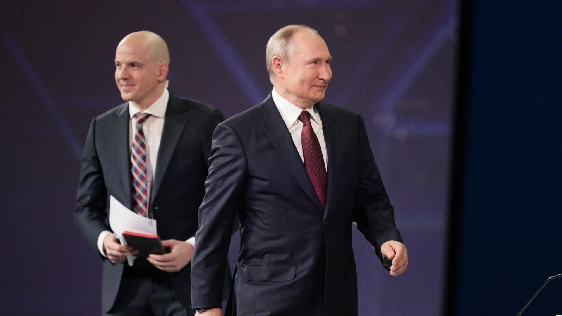 Президент РФ Владимир Путин на пленарном заседании в рамках Петербургского международного экономического форума - 2021 Президент РФ Владимир Путин на пленарном заседании в рамках Петербургского международного экономического форума - 2021 - РИА Новости, 1920, 04.06.2021